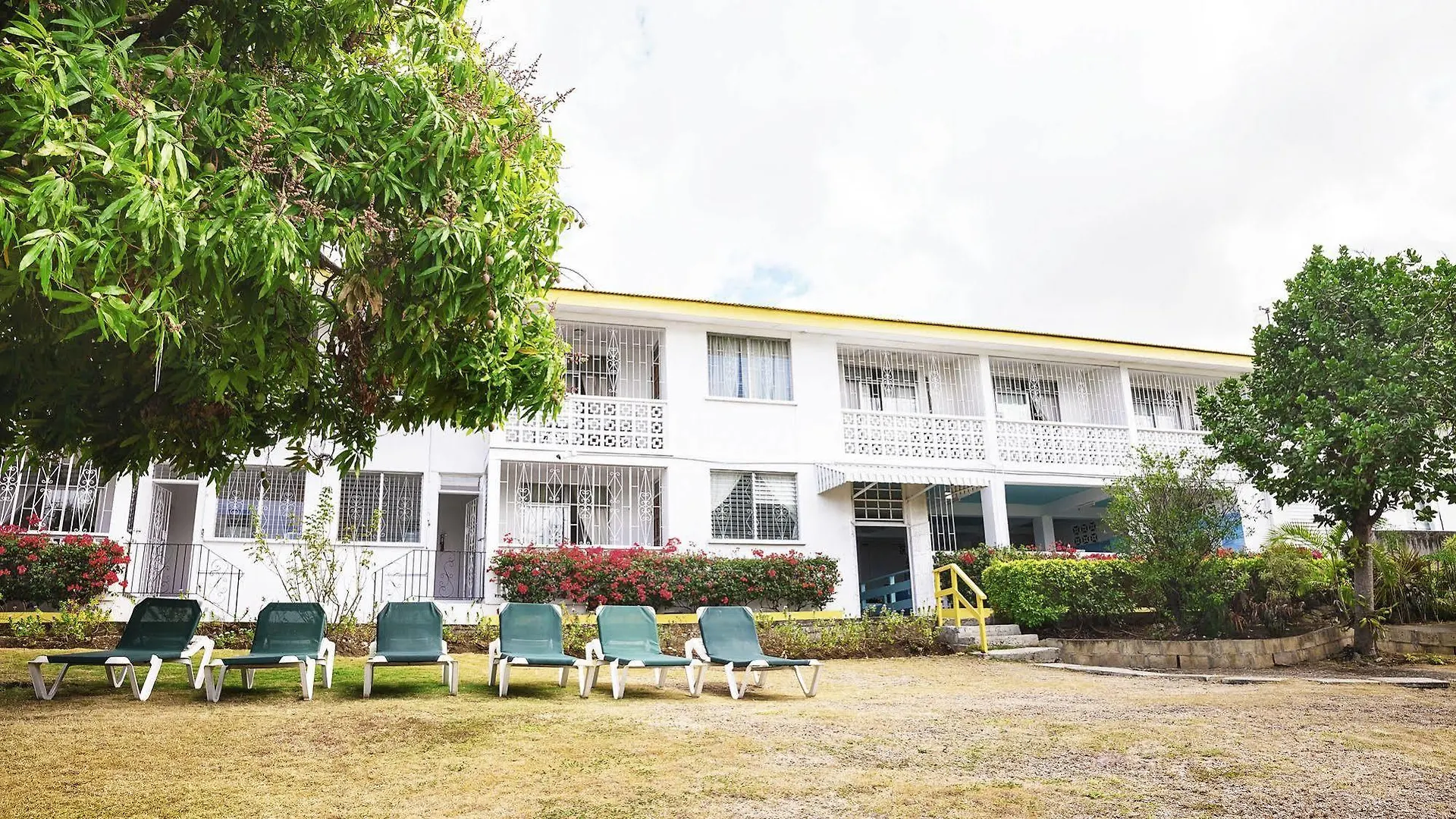 Adulo Apartments Bridgetown 0*,  Barbados